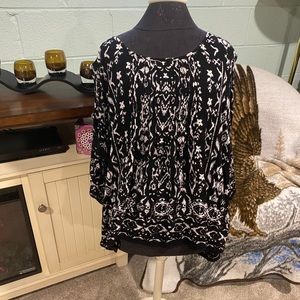 Cold shoulder 3/4 sleeve top